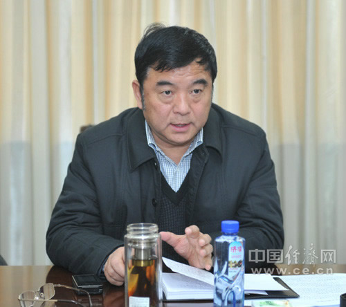 ���ϼ�Դ���˴�����Ѧ�˹�������Υ�ͱ��飨ͼ��