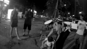 8��ͯ�����İ��跣���ͷŻ�¿�����������