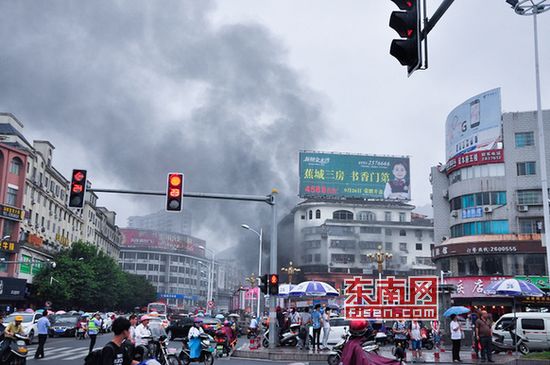 ��������һ��������׶�ȫ�ȳ�104�˽��ܹ۲�