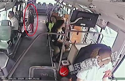 8岁女童乘公交人间蒸发车载GPS系统查到其行踪