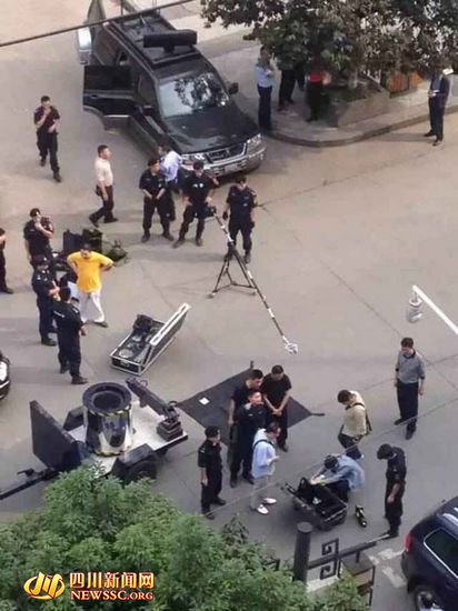 �Ĵ��ڽ������������Ʊ�ը�ﾯ�������ű���ͼ��