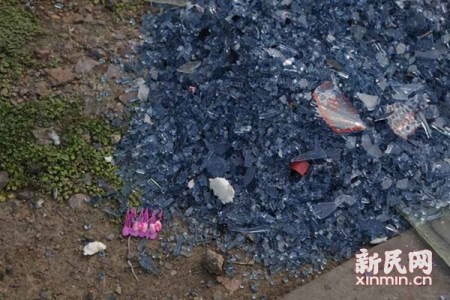 �Ϻ�һ��Ͳ෭44������Сѧ����Ϊ��΢�ˣ�ͼ��