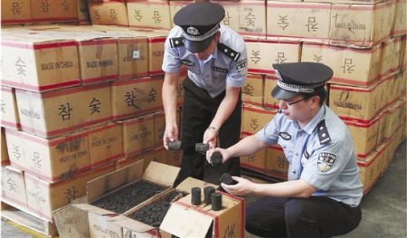 宁波查获亿元案值木炭走私案谎报垃圾桶出口日韩