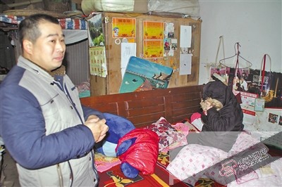 ����10��Ů������������һ��໨��20��ͼ��