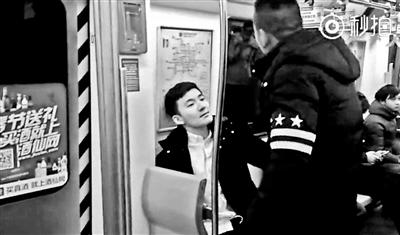 北京地铁“地域对骂”视频系炒作两人为演员(图)
