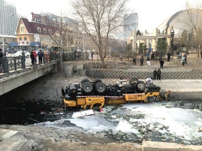 ����׹��������˾����������������˲���ʩ��