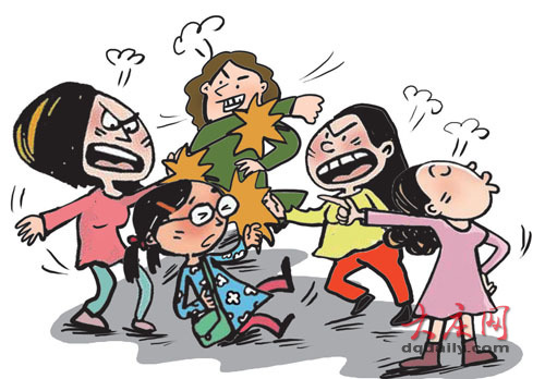 女子怀疑男友变心约三名好友围殴小三被拘