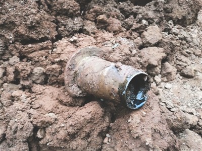 �Ĵ��˱����������ɻ��к���ʼ��������