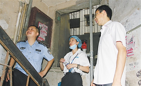 民警带病查案蹲守3小时牺牲留下未出世孩子(图)