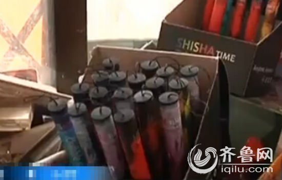 青岛小学生流行抽“电子烟”校门口多处小卖部卖