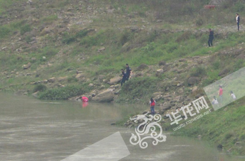 YoujumpIjump�񾯸�������Ů��������������ͼ��