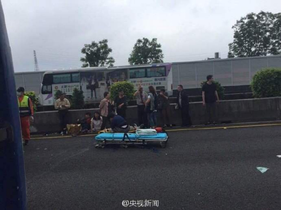 ��½�οʹ��̨�巭���ο�Ϊ������