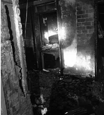 ����һС����լ�賿��𱻷�����ȥ������Ϳⷿ