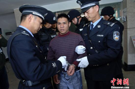 签发的执行死刑命令,云南省昆明市中级人民法院依法对糯康,桑康·乍萨