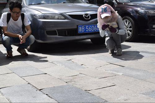 ����20����ѧ�����ǹ�15��ɼ�����3000���