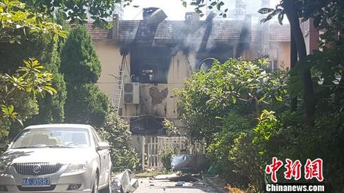 杭州一店铺燃爆事故:事故造成2人死亡55人受伤