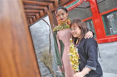 “北京日”插花创意来自明代古曲吸引观众超10万人