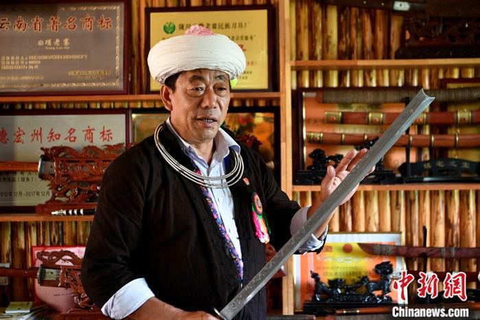 户撒刀王和他的儿子们:非遗传承贵在创新