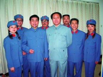 文艺爱好者组成"领袖组合" 称目的不在赚钱(图)