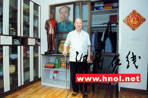 今日(4月21日)凌晨1点12分,素有"食神"之誉的湘菜特级大师石荫祥先生