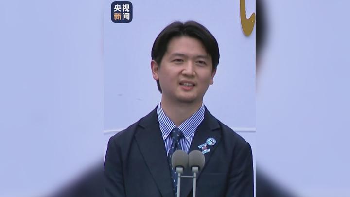 “越过山丘，却发现无人等候……”这段获奖感言，刷屏了！-中新网