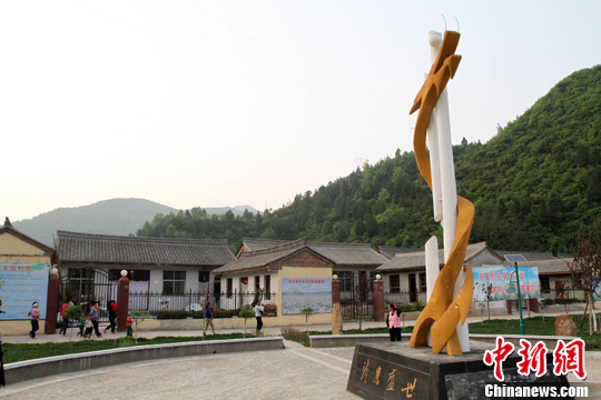 汶川地震三周年龙文化植入甘肃徽县重建新村