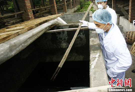 重庆警方连续打掉6个制售潲水油窝点