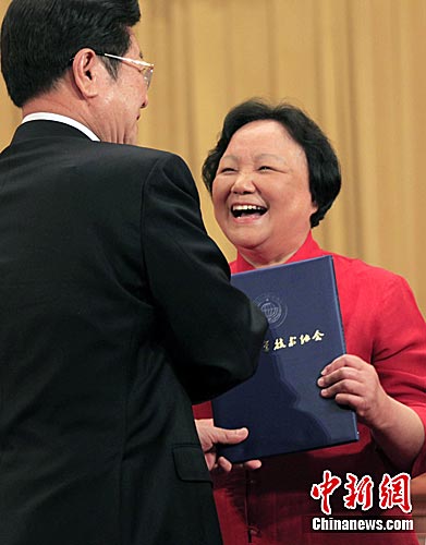 邓楠获授中国科协荣誉委员