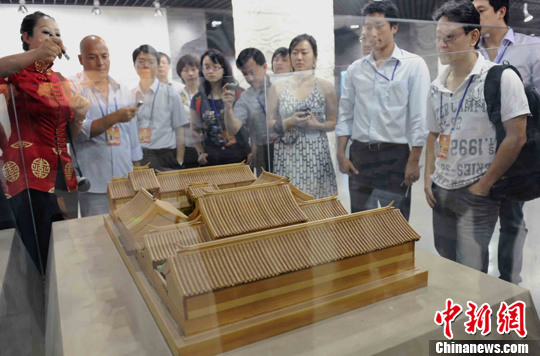 ���ڰ˽����绪��ܳ����껪���С��ھ����У�4��