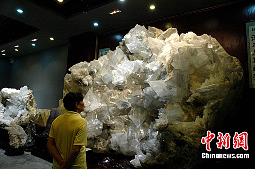 �����л����ر��񹬿��ݣ�3��