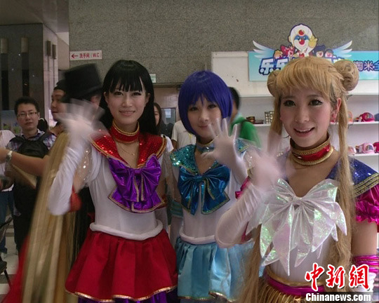 �Ͼ��������껪����cosplay��