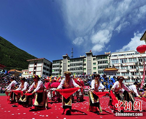 ���й�Ȧ��ʯ�������������޲��񻶶ȹ�ׯ�ڣ�2��