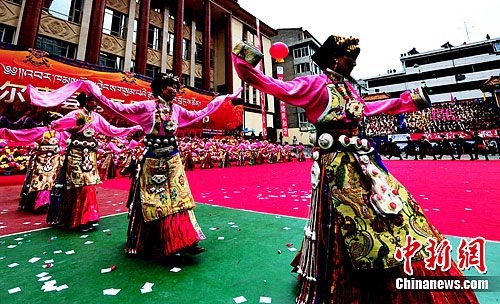 ���й�Ȧ��ʯ�������������޲��񻶶ȹ�ׯ�ڣ�3��