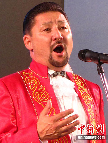 中国新疆亲情中华艺术团韩国庆州展演6
