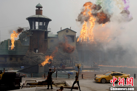 ������ʵ���ؼ���Ƭ������Ծ�����ӳ