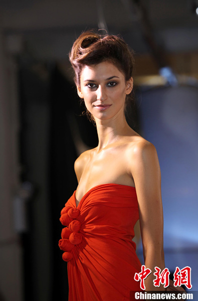 ��ͼ��ŦԼʱװ�ܾ۽�̨�壨5��