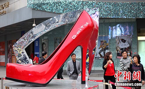 ���׸ߺ�ɫ�߸�Ь��������