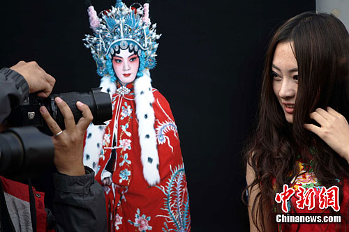 ��Ůģ�����ĳ�Ϊƽң��Ӱ��չ�����羰�ߣ�3��