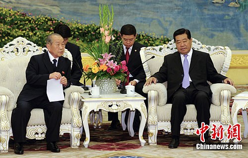 林在北京人民大会堂会见了朝鲜劳动党中央政治局常委,内阁总理崔永林