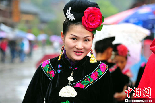 是中国和世界上苗族服饰种类最多,保存最好的区域,被称为"苗族服饰