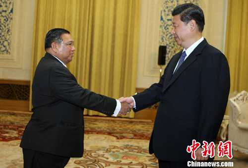 中国国家副主席习近平在北京人民大会堂会见缅甸总统特使,外长吴温纳