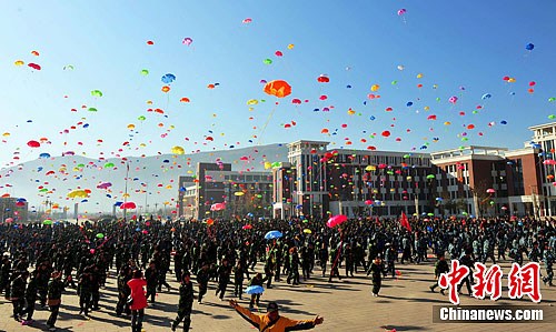 2011��ѧ��ͬ���л���ɡ���켪��˹��¼