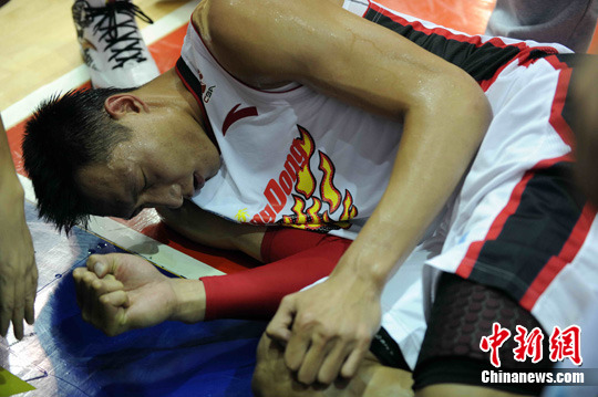 CBA�����ֹ㶫����ս�����׽�����������