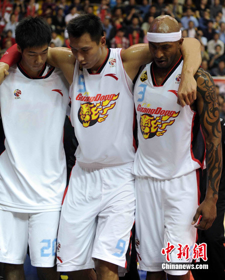CBA�����ֹ㶫����ս�����׽����������ˣ�3��