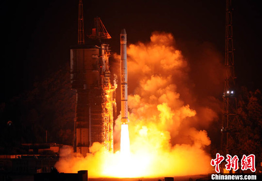 组图：中国成功发射第十颗北斗导航卫星
