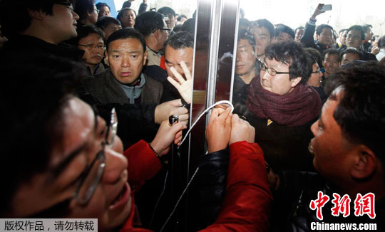 ����Ұ��������������Ա�����ⲫս