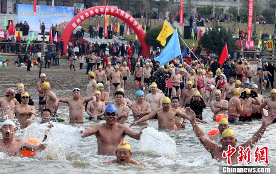 �й���Ӿ�ո���Ӿ������ӭ����