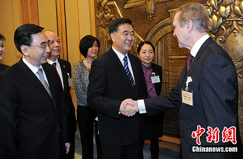 汪洋会见出席广东之夜主题晚宴外宾