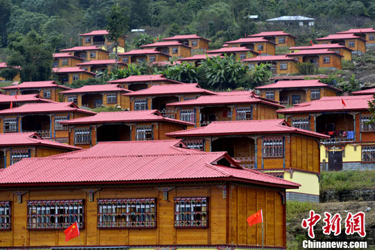 墨脱村隶属墨脱县墨脱镇,全村94%的人口为门巴族,墨脱县政府决定将该