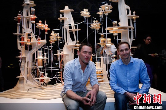 中法“茶酒论”艺术展在北京开幕(2)